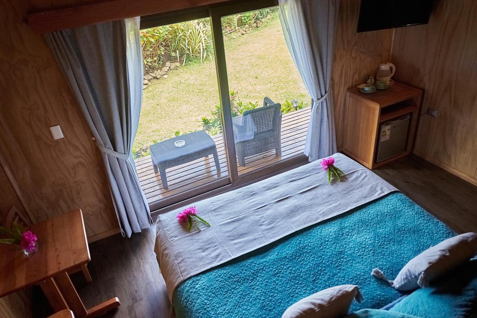 Takarua Lodge Hanga Roa Bagian luar foto