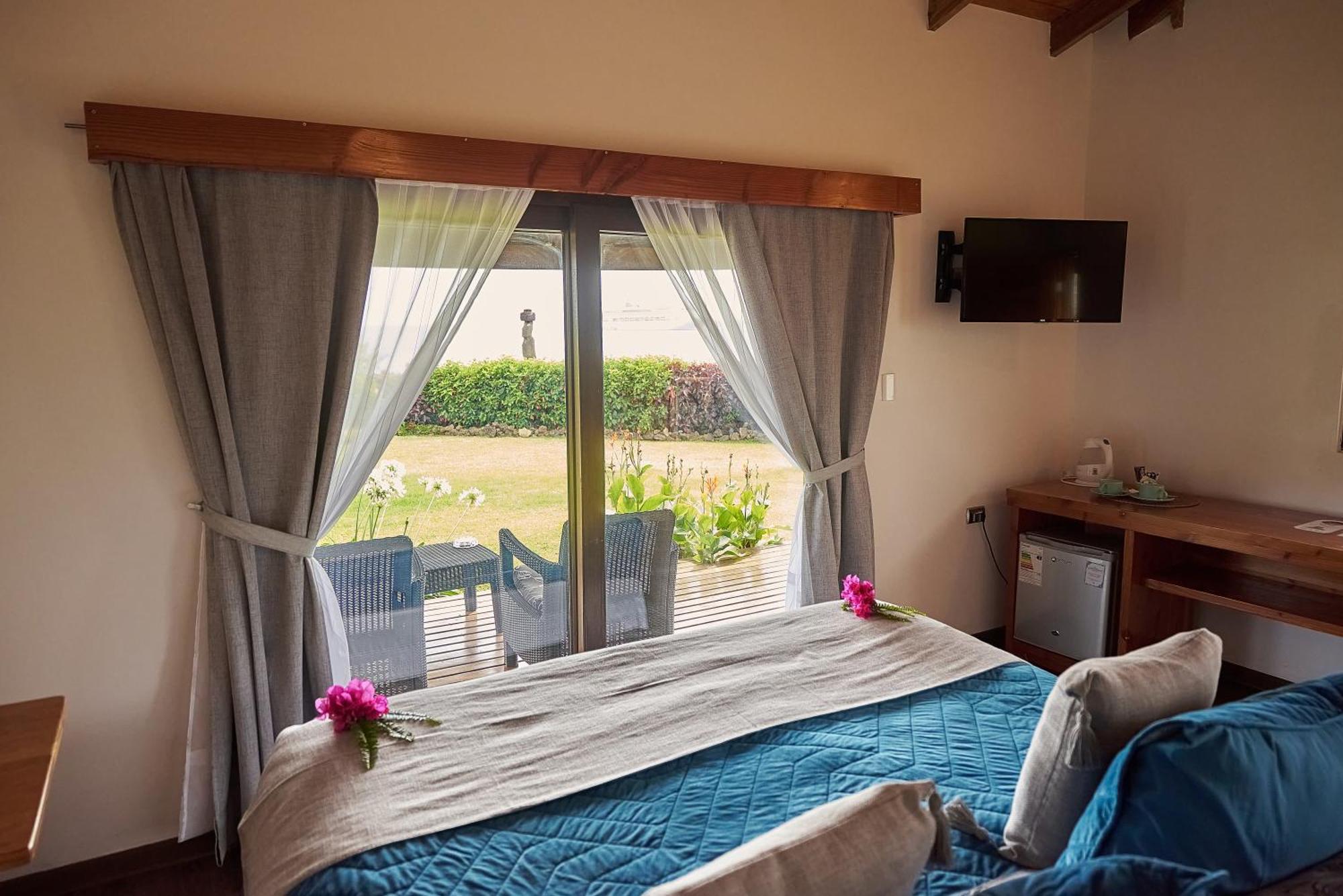 Takarua Lodge Hanga Roa Bagian luar foto